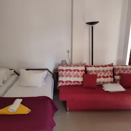 партерни студия без обособен балкон ул т светослав 5 и ул българия Apartment