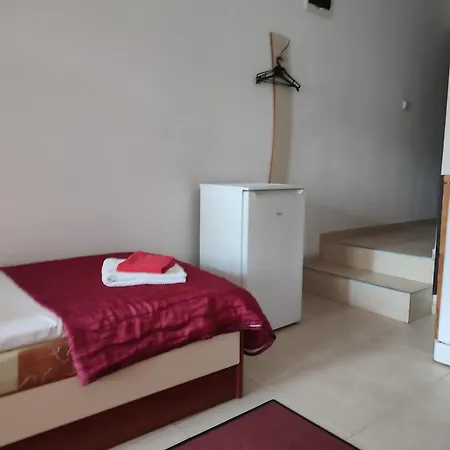 партерни студия без обособен балкон ул т светослав 5 и ул българия